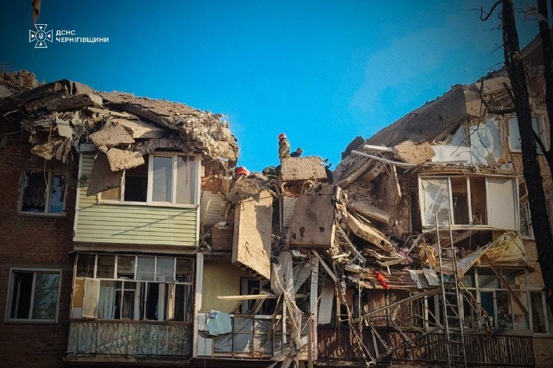 The five-storey residential block in Pryluky after the Kh-101 missile strike, 7 Oct