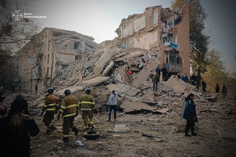 Rescuers at the collapsed section
