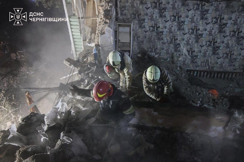 Night search in the rubble