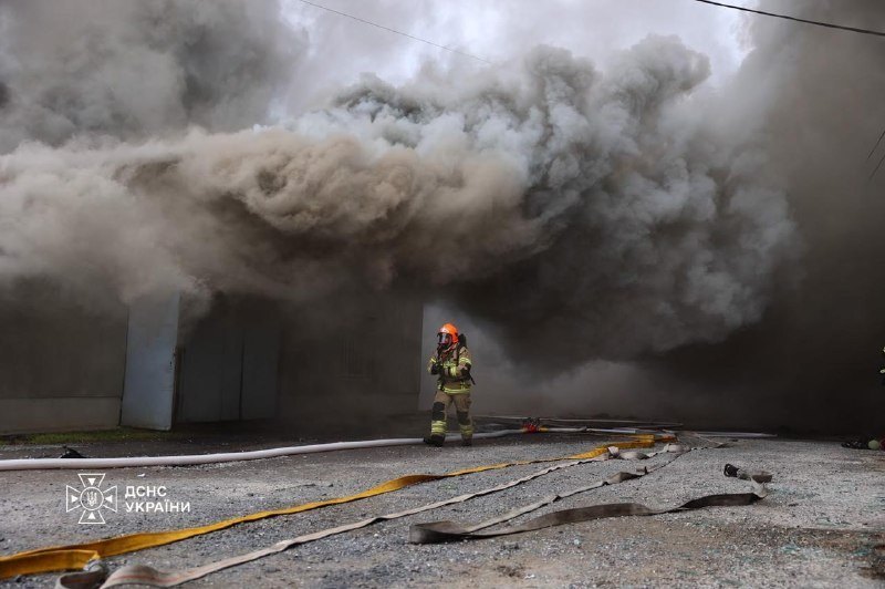 Rescuers at the site, 14 Oct