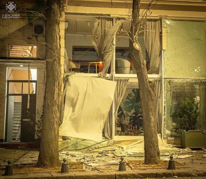A shopfront blown out by the blast wave in the historic centre, 6 November 2023
