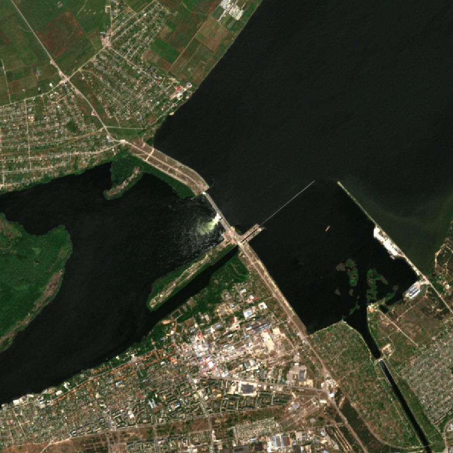 The Kakhovka dam, before and after it was destroyed — before, 5 Jun 2023